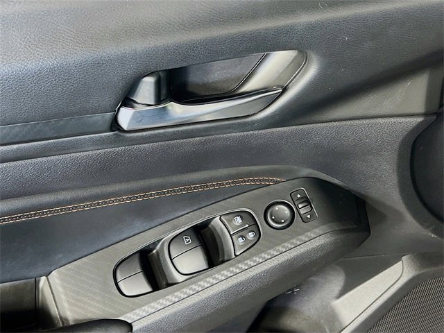 Used 2020 Nissan Altima 2.5 SR image 11