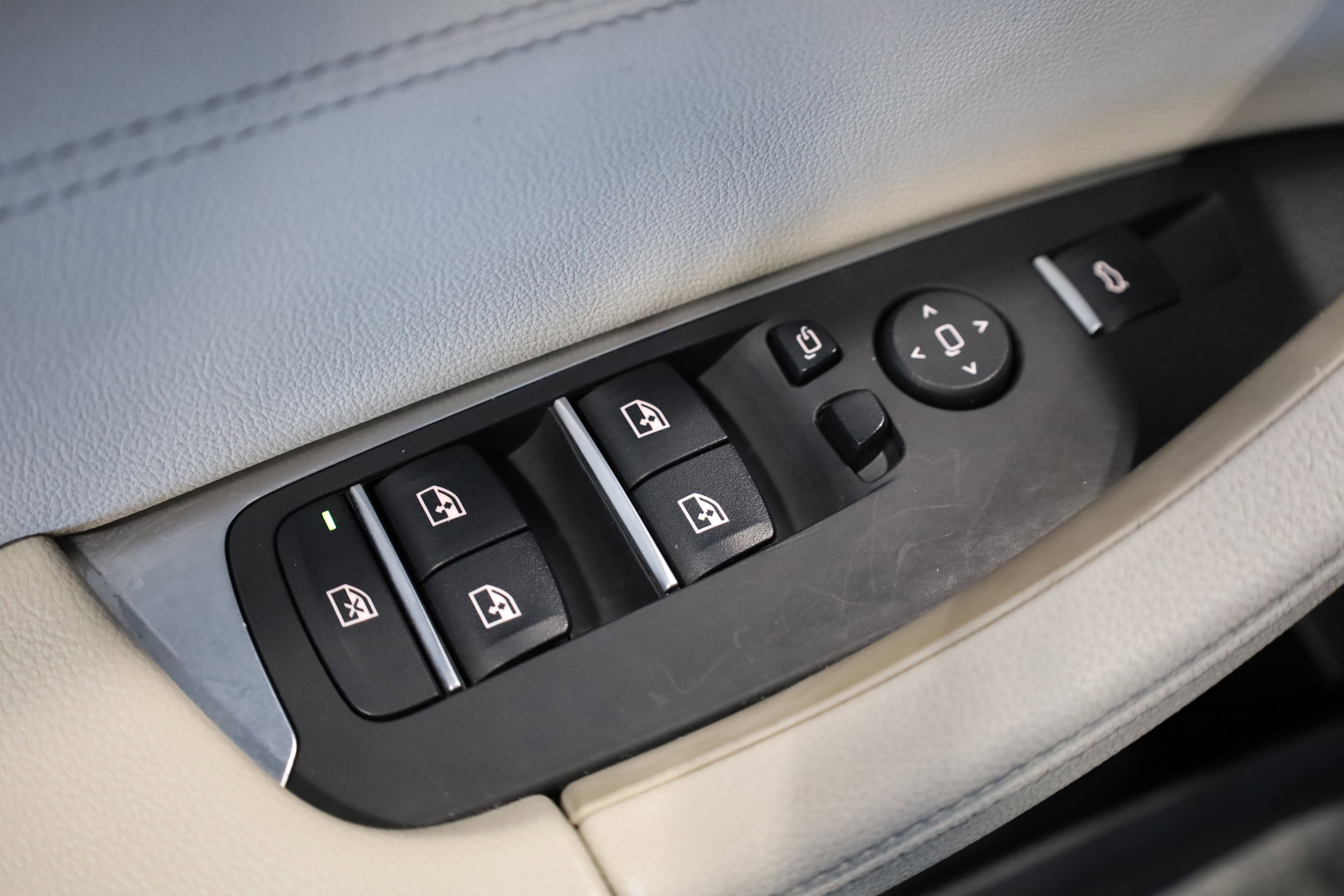 Used 2021 BMW X4 M w/ Executive Package image 15