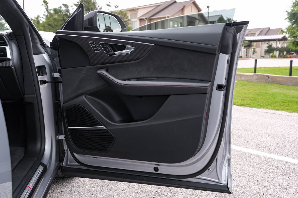 Used 2021 Audi RS Q8 image 47