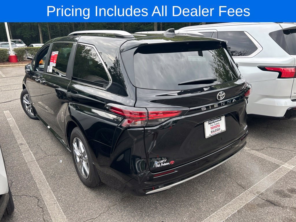 New 2026 Toyota Sienna Limited FWD image 17