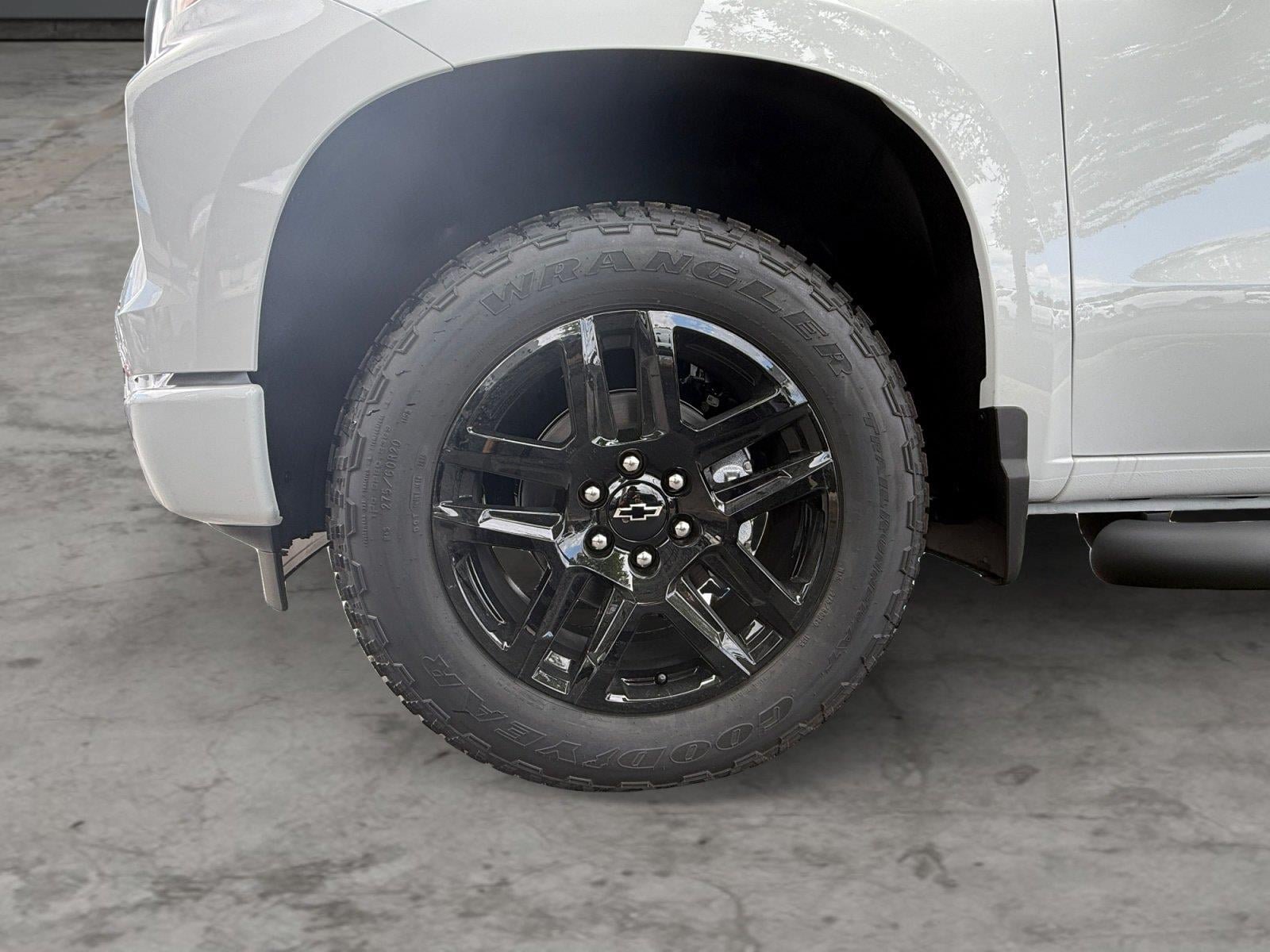 New 2026 Chevrolet Silverado 1500 Custom AWD/4WD image 9