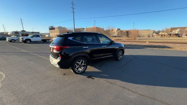 Used 2022 Kia Seltos SX w/ Sunroof Package image 8