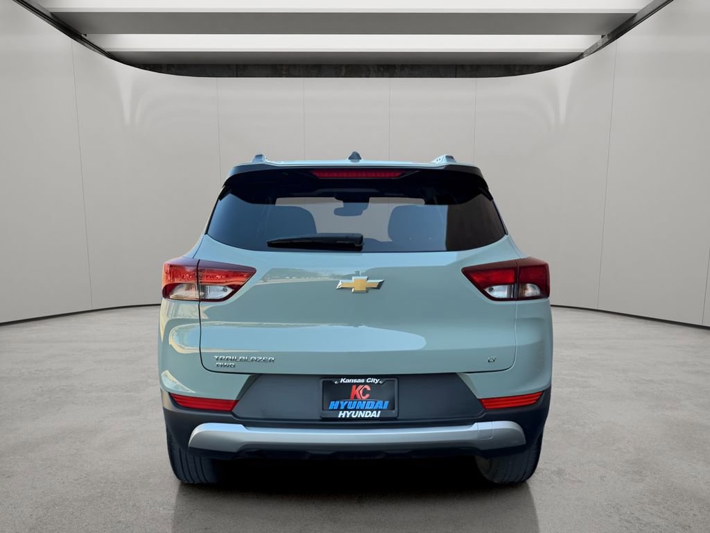 Used 2025 Chevrolet TrailBlazer LT image 4