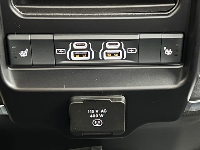 Used 2025 RAM 3500 Laramie AWD/4WD image 44