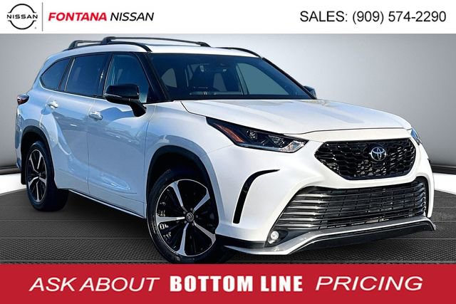 Used 2022 Toyota Highlander XSE image 1