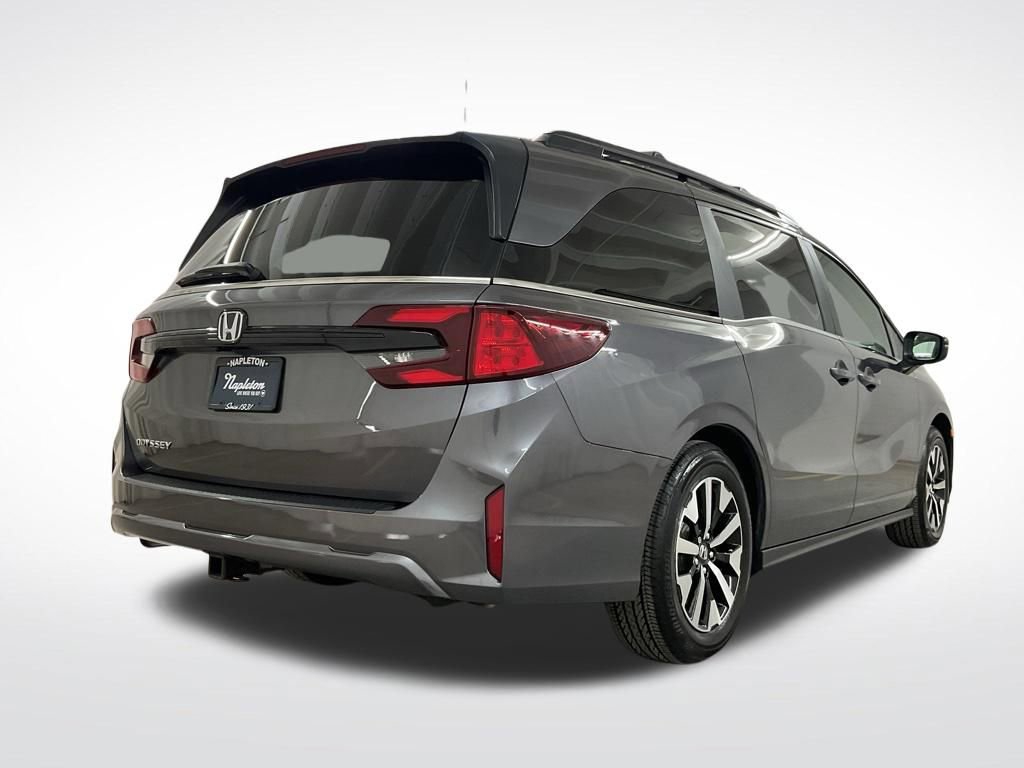 Certified 2026 Honda Odyssey EX-L image 3