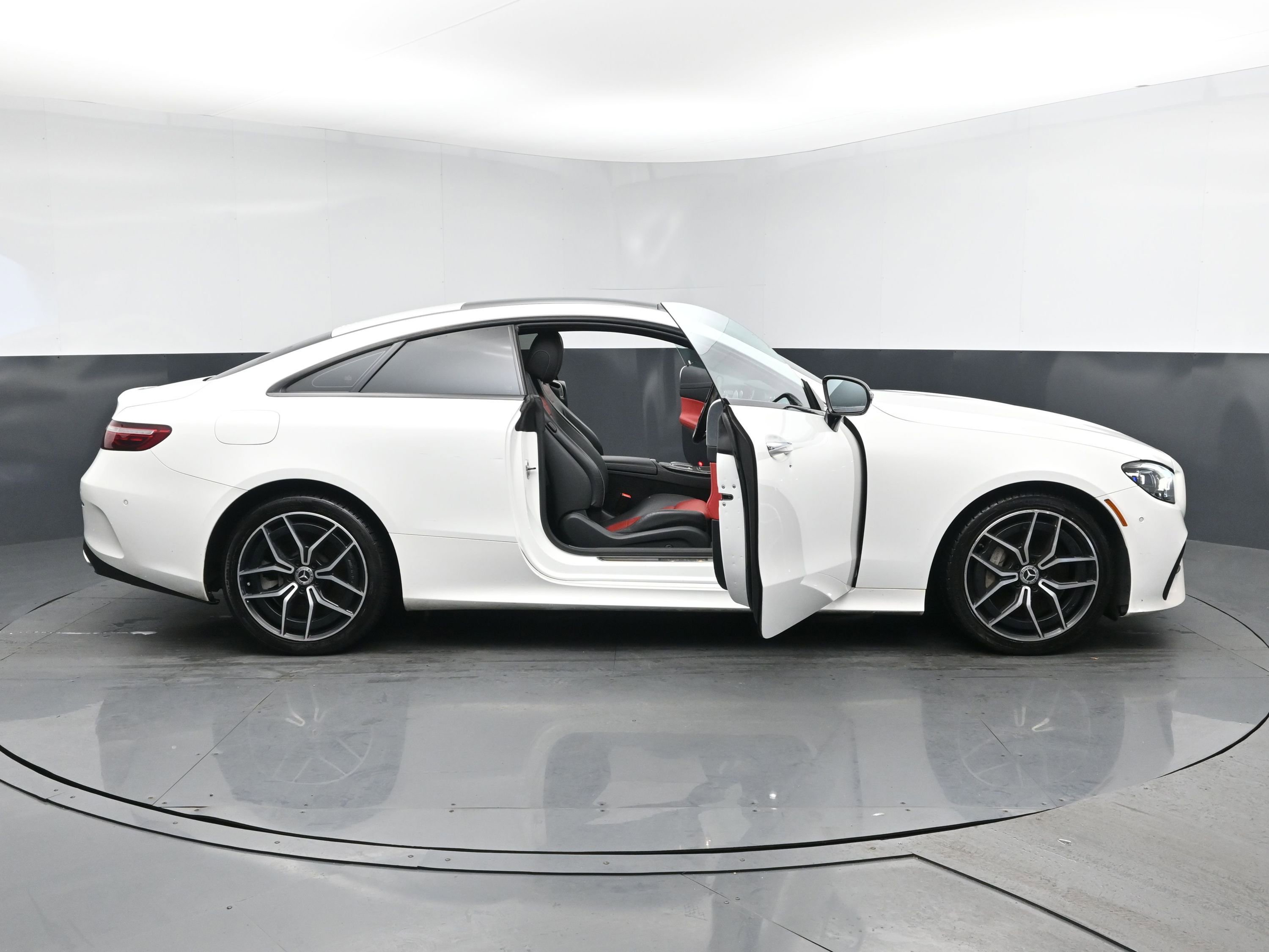 Used 2021 Mercedes-Benz E 450 4MATIC Coupe image 26