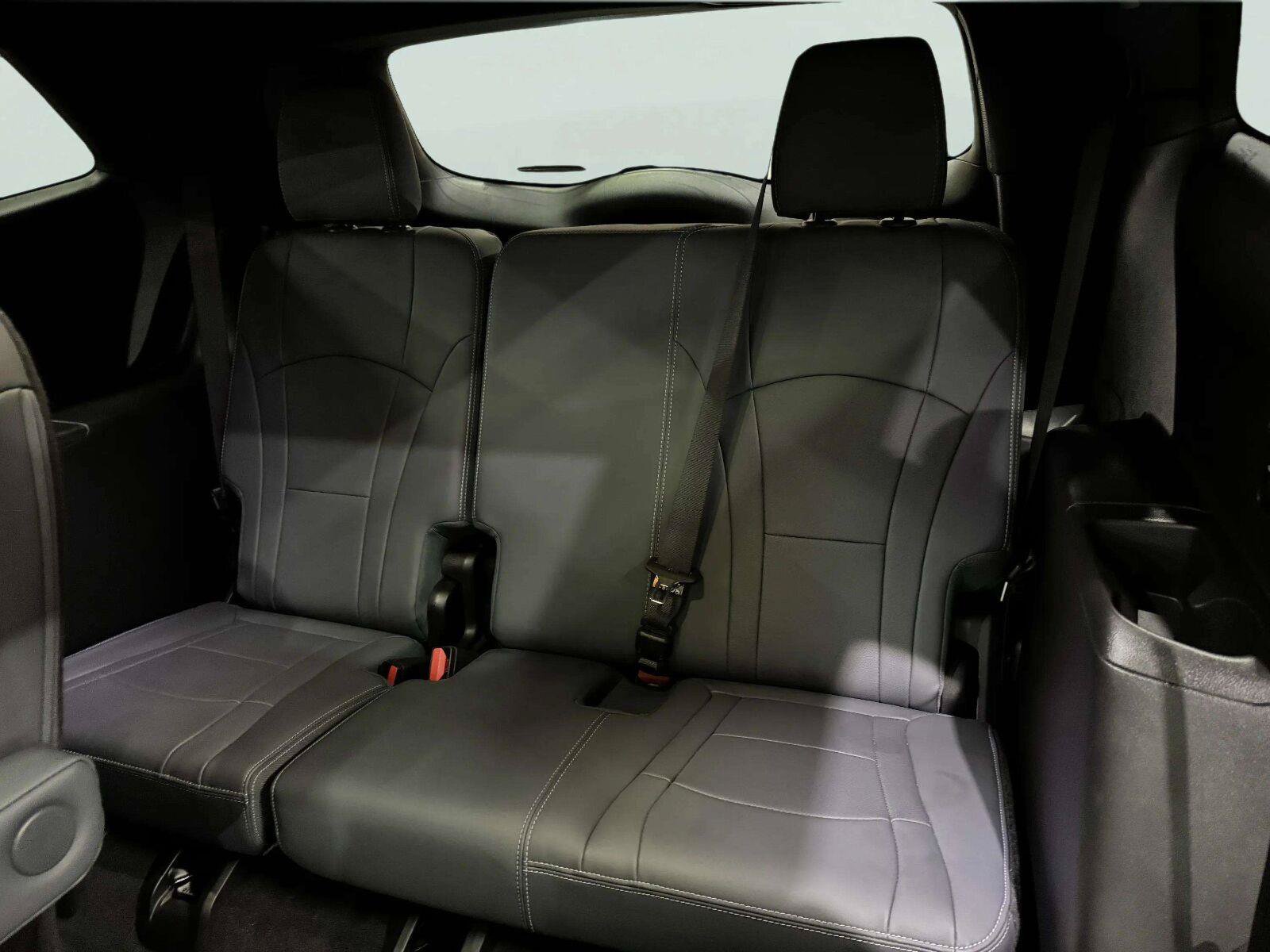 Used 2023 Buick Enclave Essence w/ Experience Buick Package AWD/4WD image 44