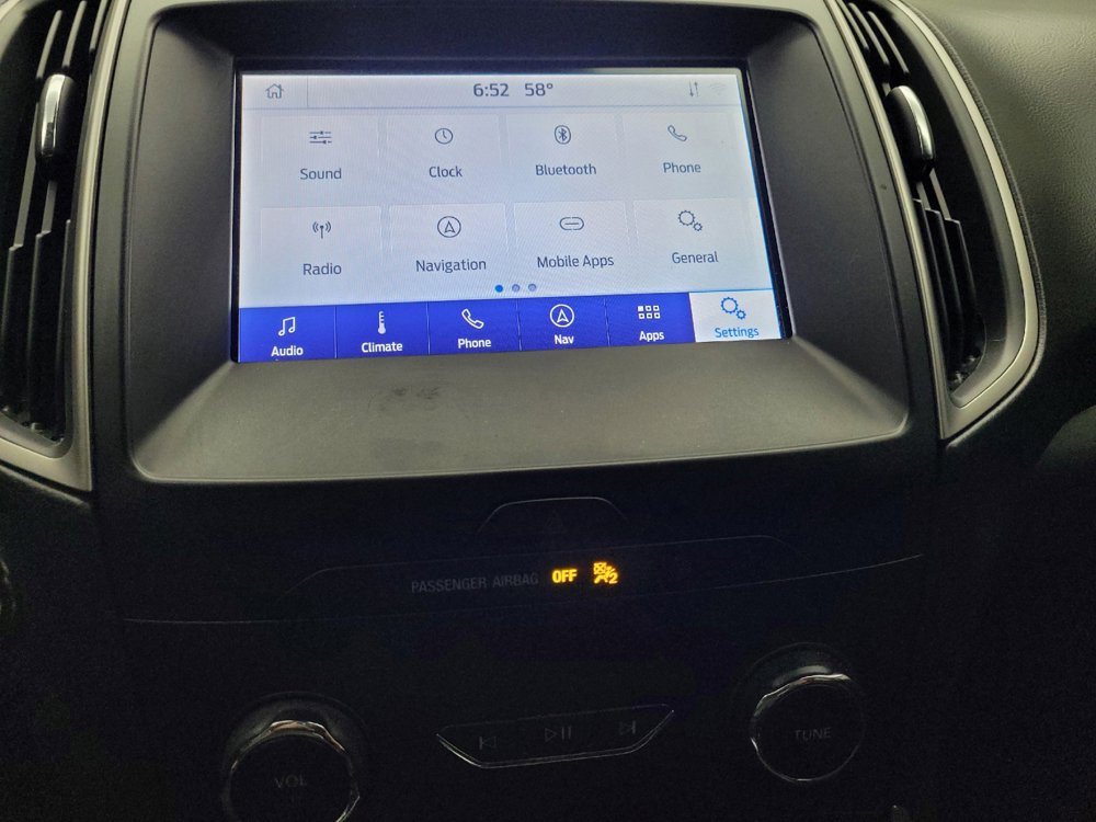 Used 2020 Ford Edge SEL AWD/4WD image 25