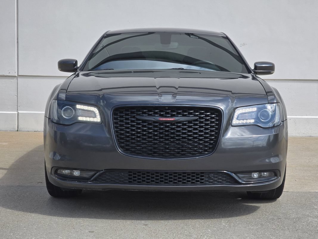 Used 2023 Chrysler 300 S RWD image 7