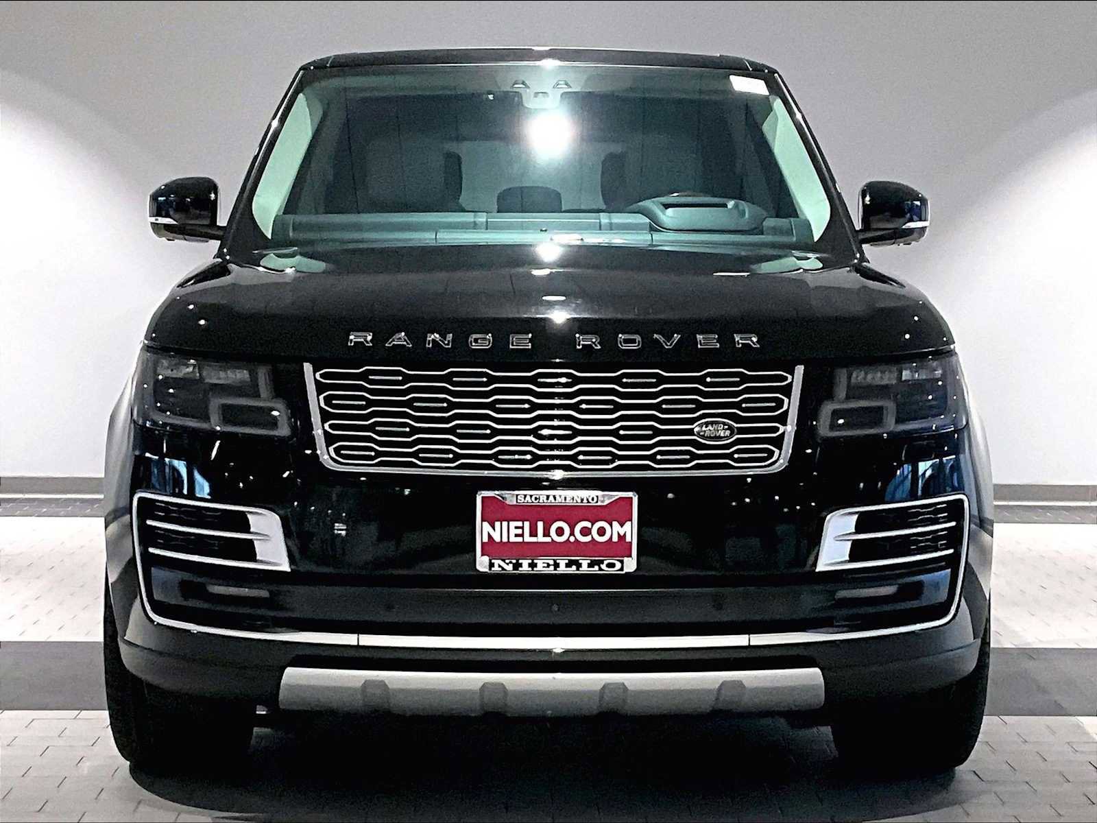 Used 2021 Land Rover Range Rover SV Autobiography Dynamic image 12