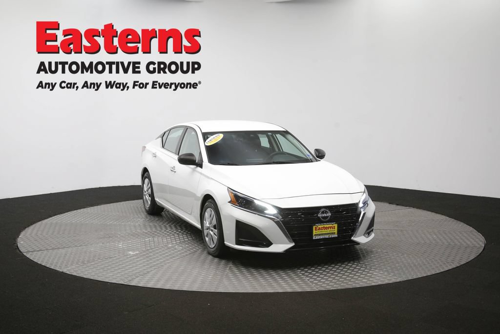 Used 2024 Nissan Altima 2.5 S FWD image 49