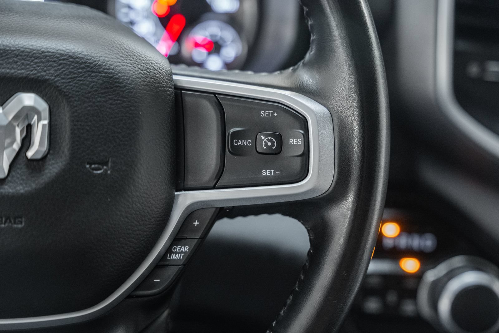 Used 2020 RAM 1500 Big Horn AWD/4WD image 39