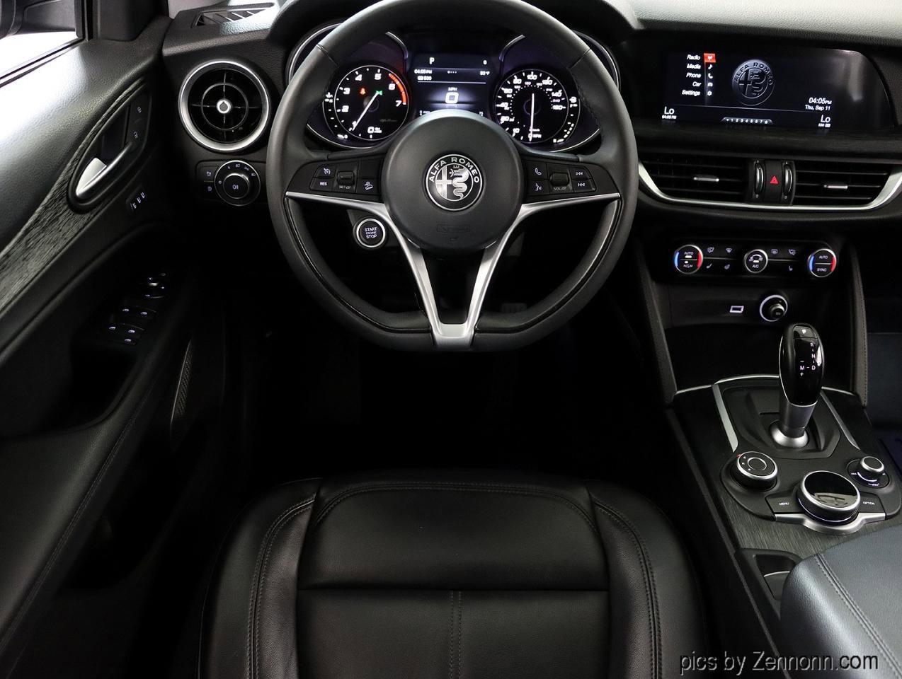 Used 2019 Alfa Romeo Stelvio AWD image 16