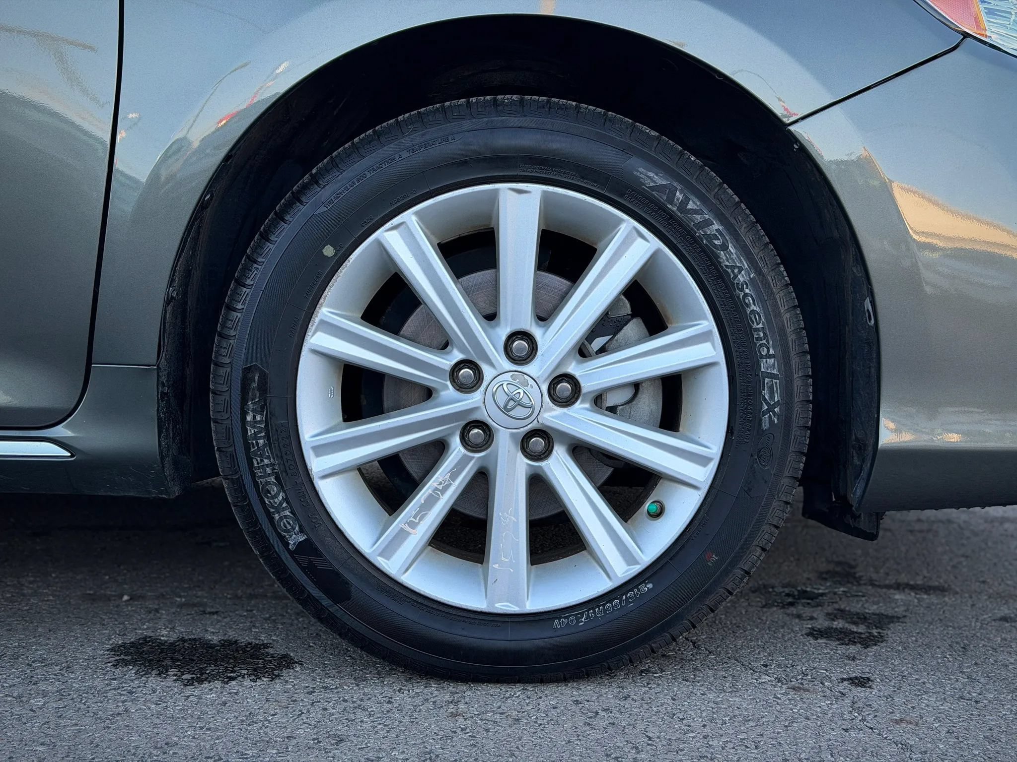 Used 2012 Toyota Camry XLE FWD image 21