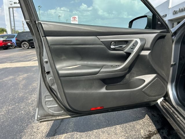 Used 2017 Nissan Altima 3.5 SL FWD image 25