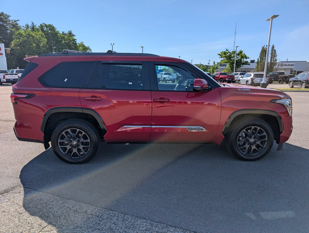 Used 2025 Toyota Sequoia Platinum AWD/4WD image 7