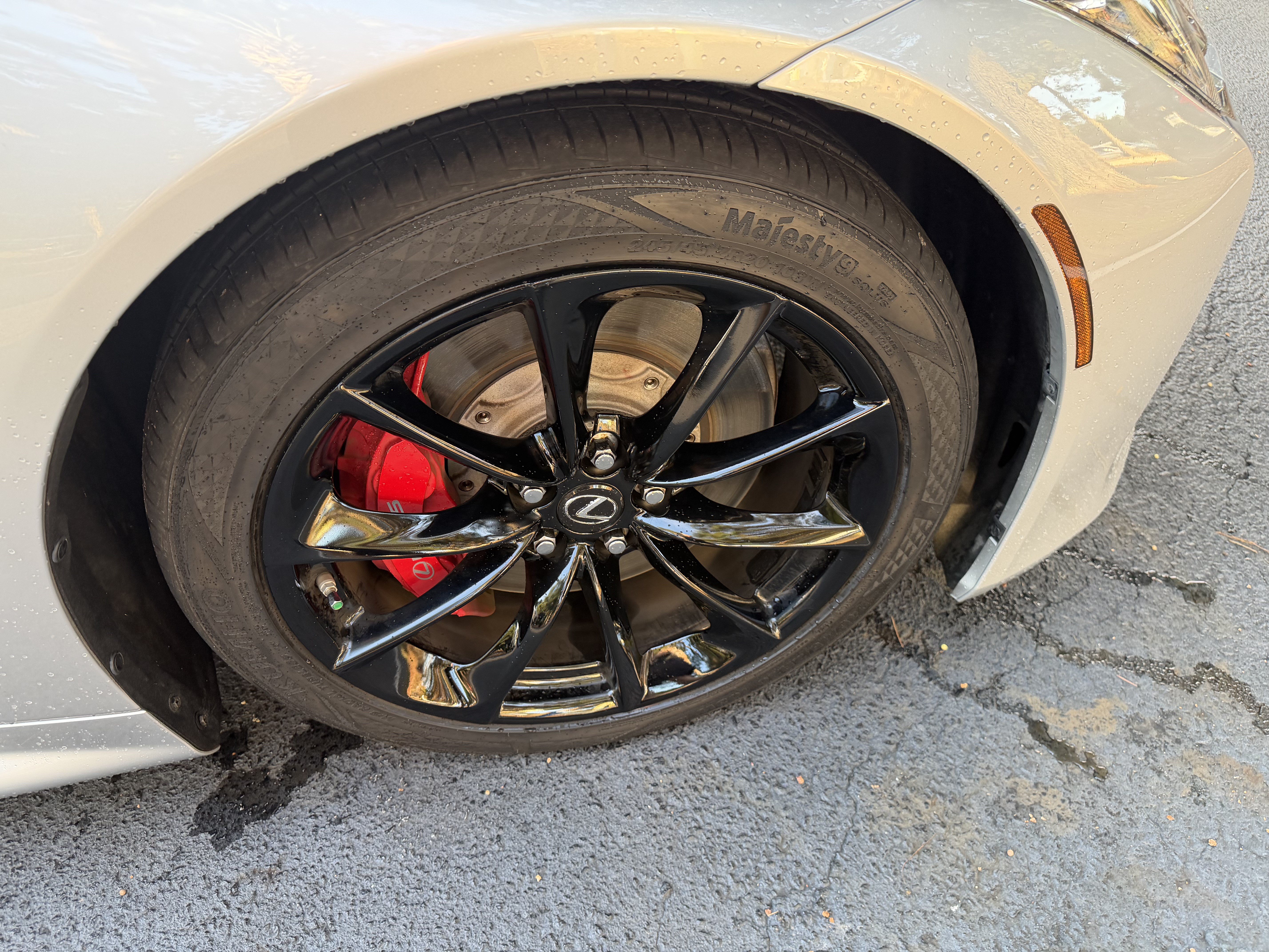 Used 2018 Lexus LC 500 Coupe w/ Touring Package RWD image 11