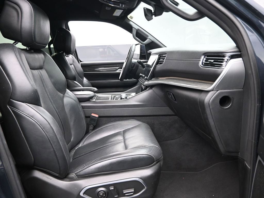 Used 2022 Jeep Wagoneer Series III image 35