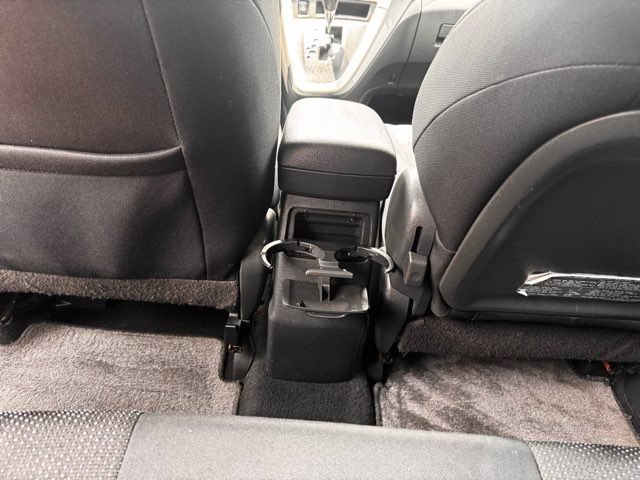 Used 2009 Pontiac Vibe w/ Preferred Package FWD image 20
