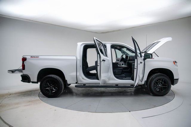 Used 2024 Chevrolet Silverado 1500 LT Trail Boss w/ Protection Package image 13