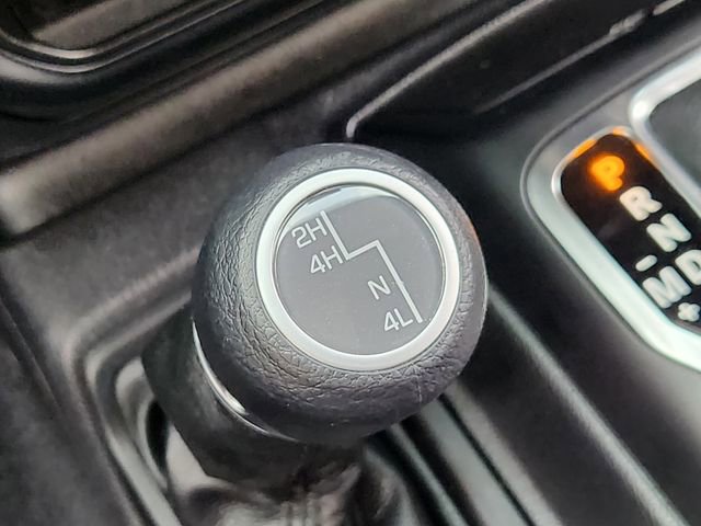 Used 2023 Jeep Gladiator Sport AWD/4WD image 21