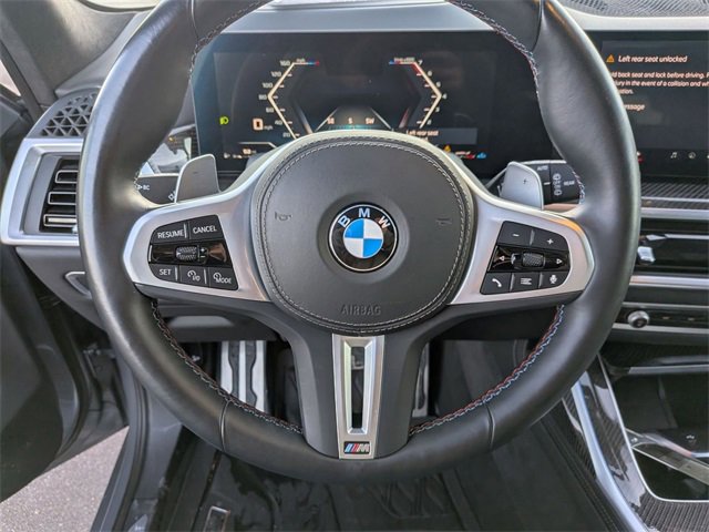 Used 2025 BMW X7 M60i w/ Climate Comfort Package image 19