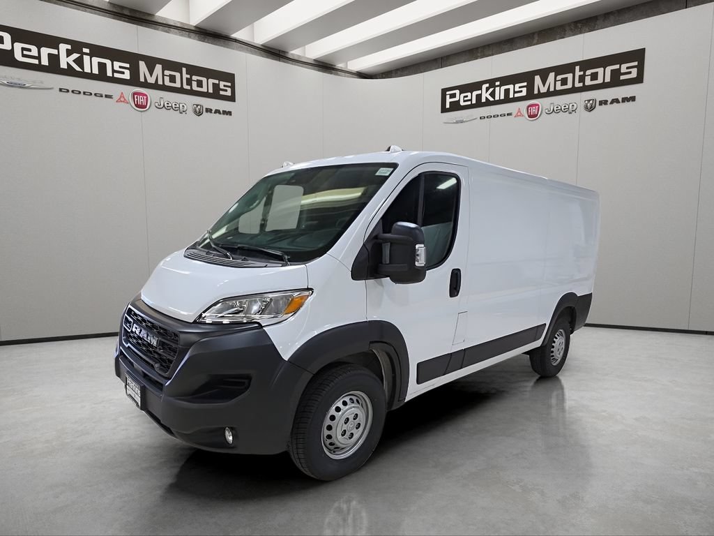 Used 2025 RAM ProMaster 2500 w/ Convenience Group FWD image 2