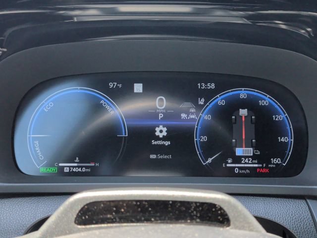 Used 2024 Toyota Crown Platinum AWD/4WD image 21
