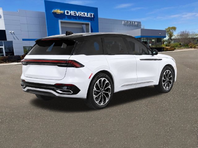 Used 2024 Lincoln Nautilus Reserve AWD/4WD image 3