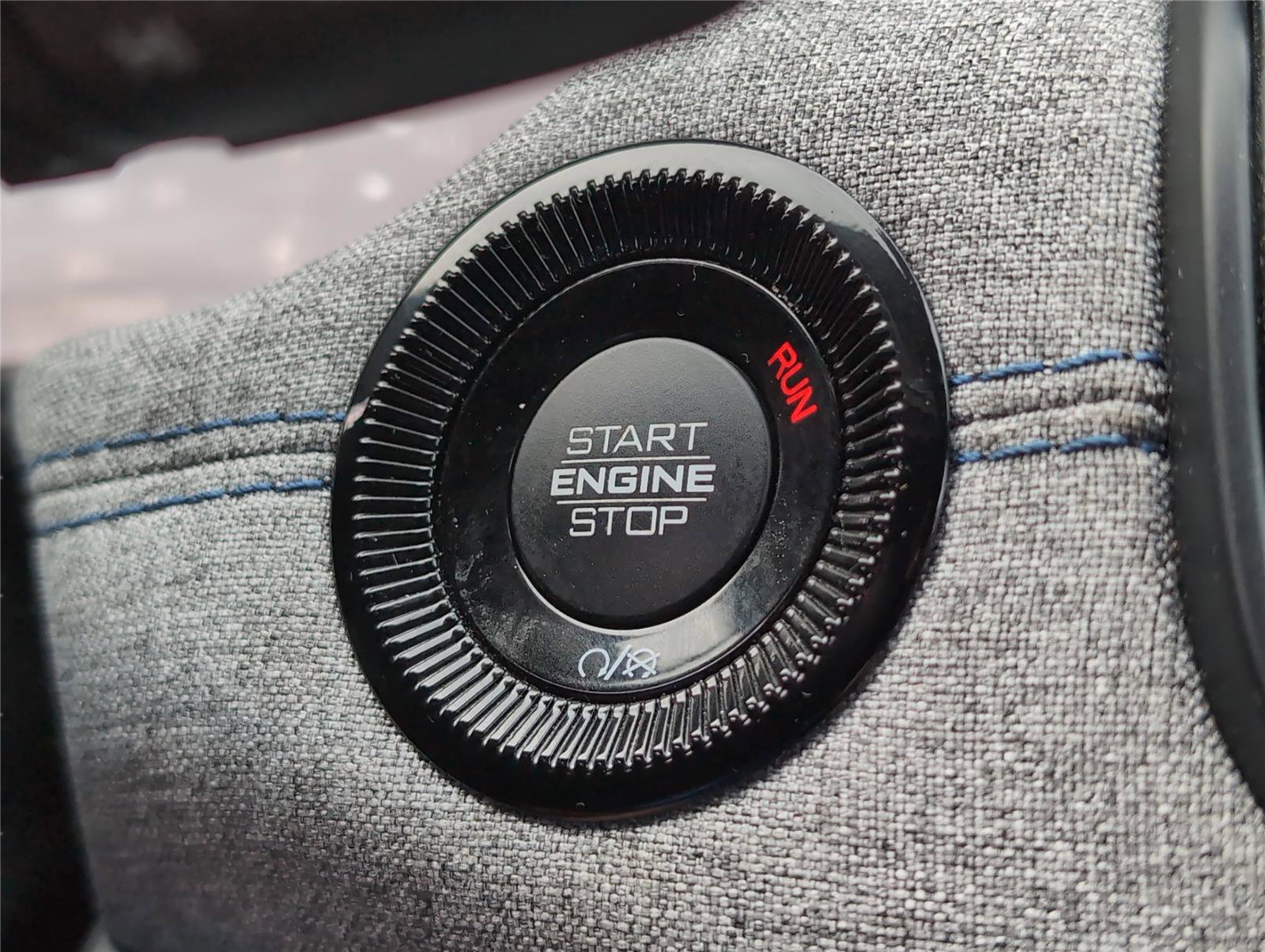 Used 2024 Jeep Compass Latitude AWD/4WD image 19