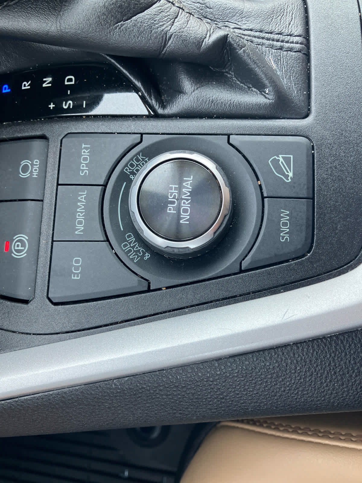 Certified 2020 Toyota RAV4 Limited AWD/4WD image 35