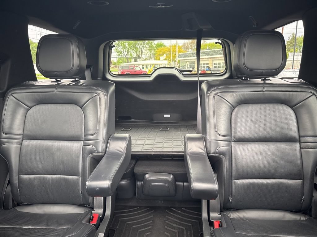 Used 2022 Lincoln Navigator Reserve AWD/4WD image 28