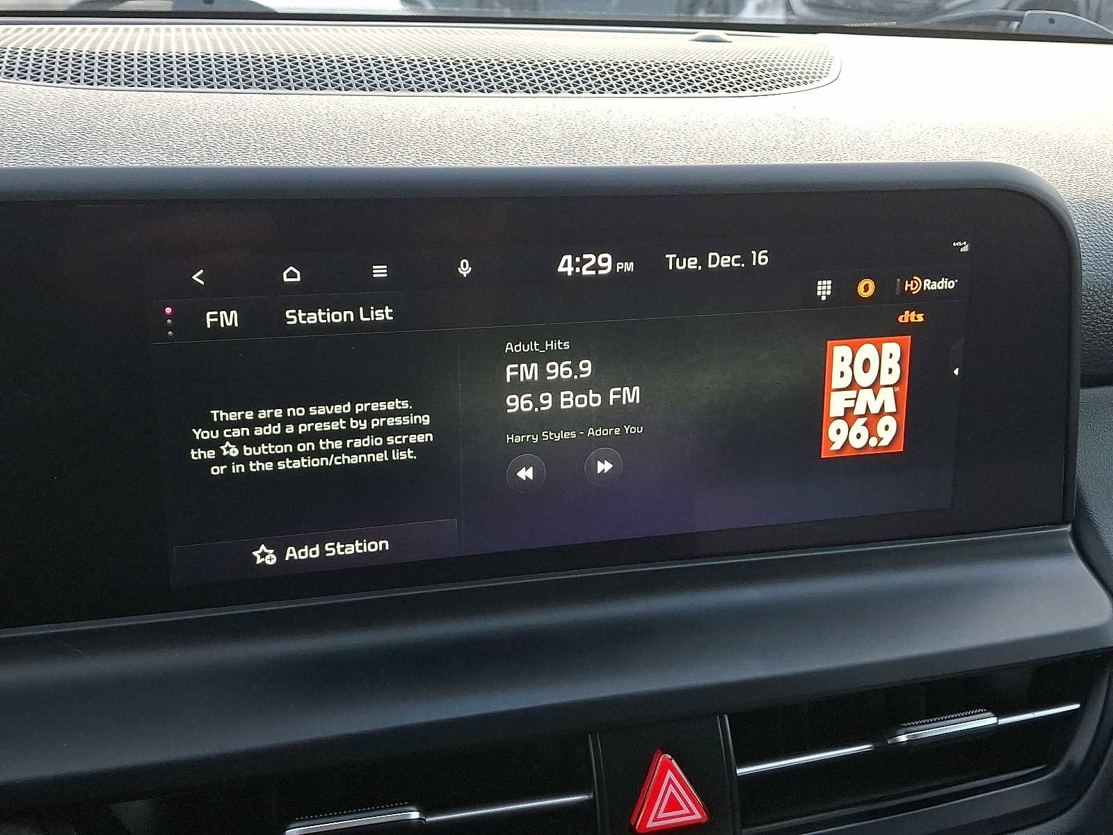Used 2024 Kia Seltos SX image 17