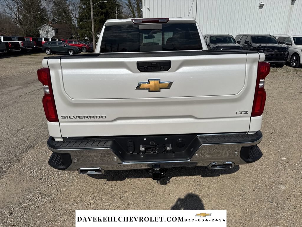 Certified 2022 Chevrolet Silverado 1500 LTZ w/ LTZ Premium Package AWD/4WD image 4
