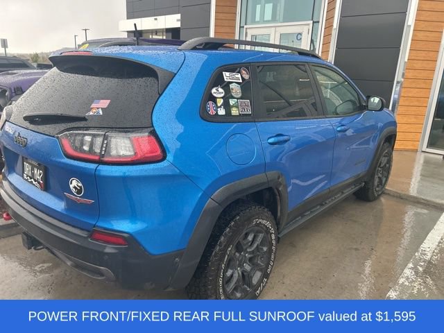 Used 2019 Jeep Cherokee Trailhawk AWD/4WD image 4