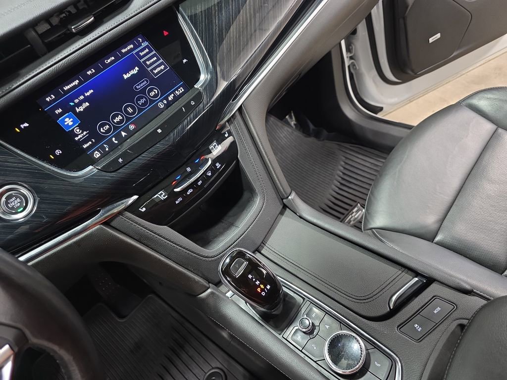 Certified 2021 Cadillac XT6 Premium Luxury image 27
