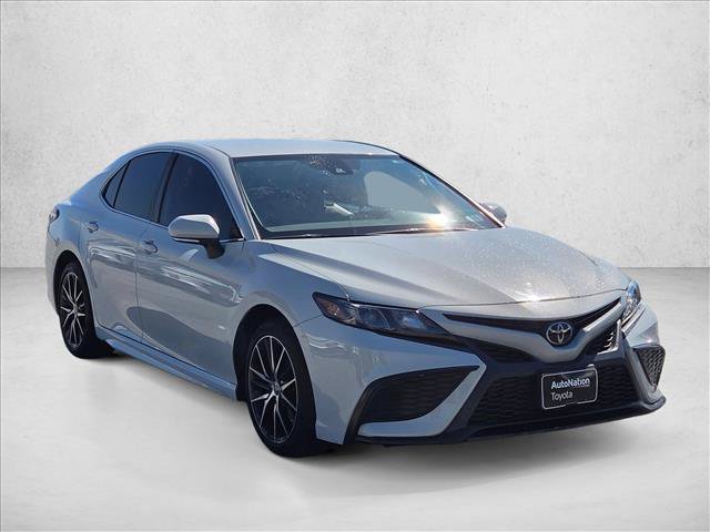 Certified 2022 Toyota Camry SE w/ Carpet Mat Package (TMS) FWD image 3