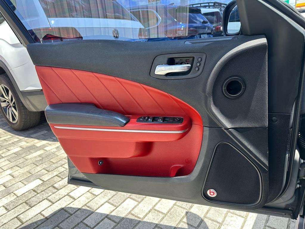 Used 2018 Dodge Charger R/T RWD image 12