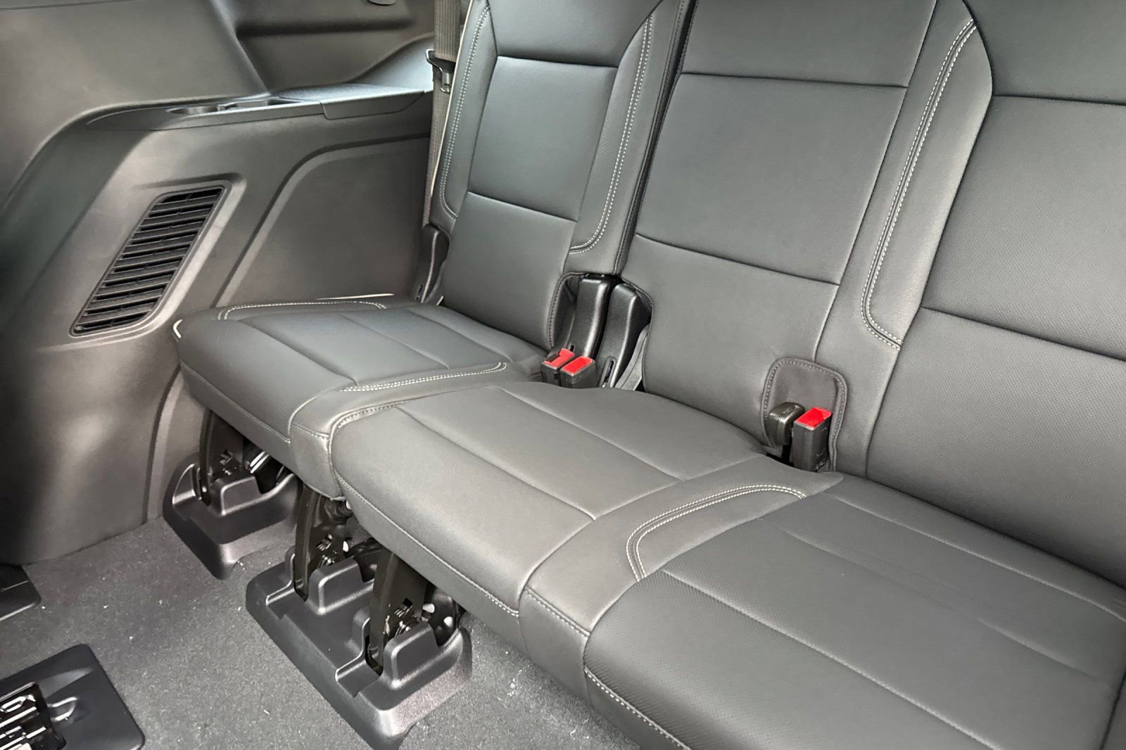 New 2026 Chevrolet Tahoe Premier w/ Sun And Tow Package AWD/4WD image 14