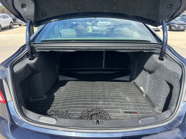 Used 2018 Chevrolet Impala LT w/ Sunroof and Spoiler Package image 30