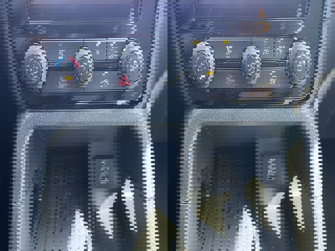 New 2025 Ford Ranger XLT w/ FX4 Off-Road Package image 5