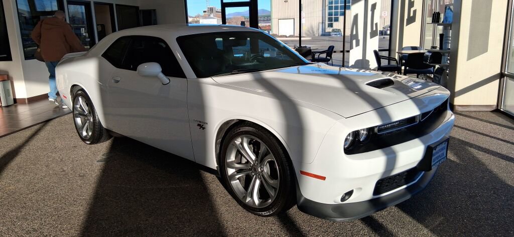 Used 2021 Dodge Challenger R/T image 2