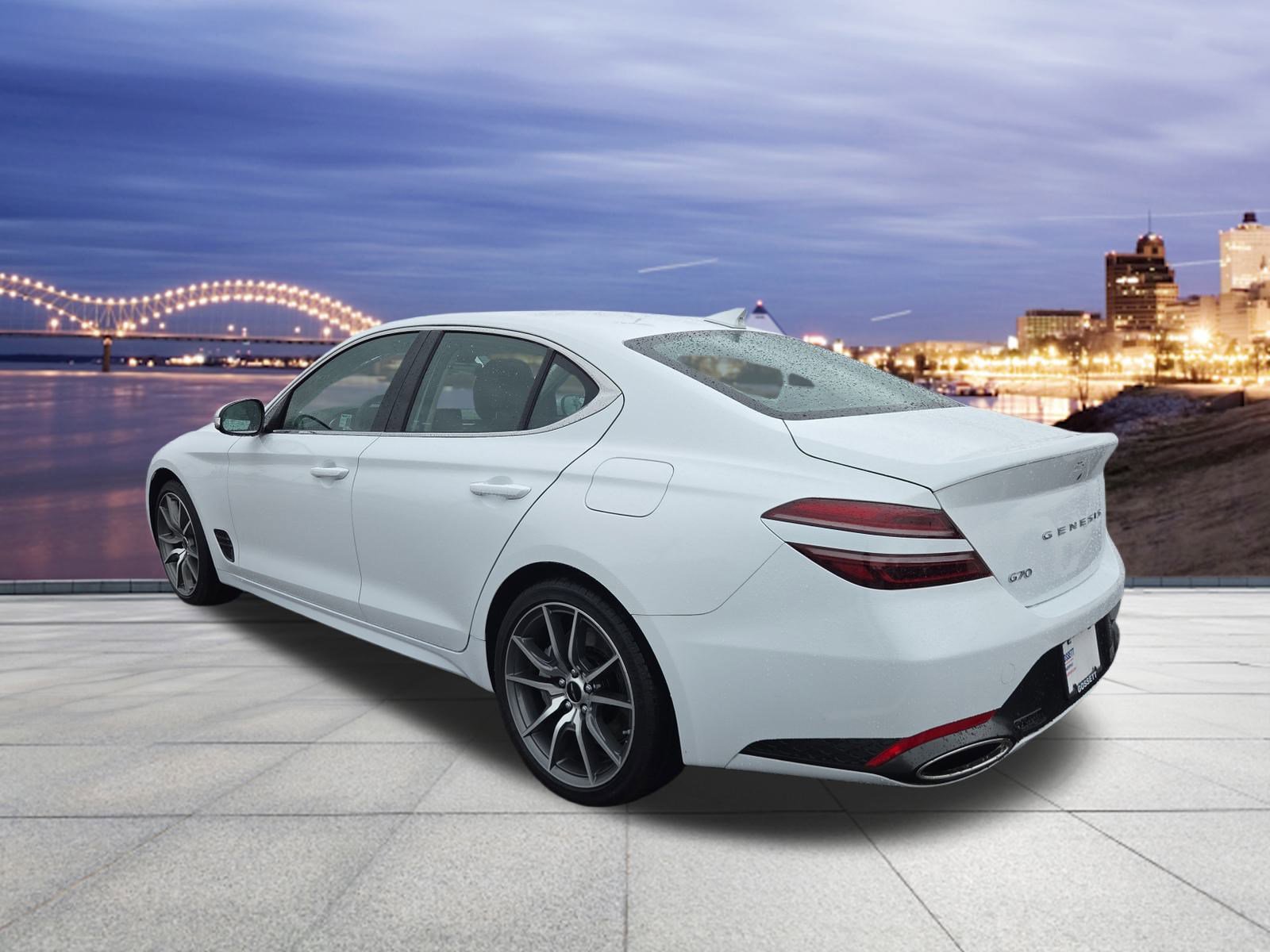 Used 2025 Genesis G70 2.5T image 3