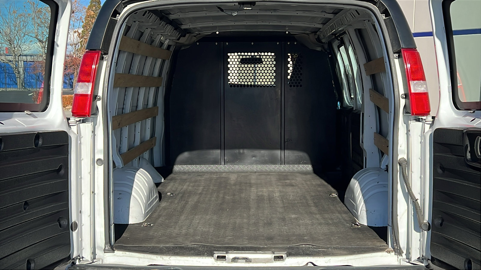 Certified 2022 Chevrolet Express 2500 w/ Driver Convenience Package image 14