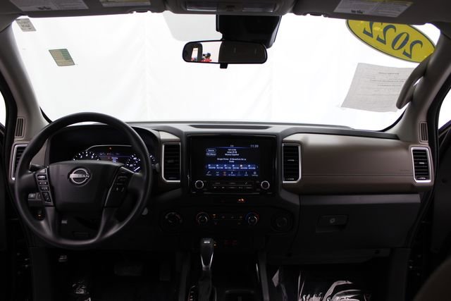 Used 2022 Nissan Frontier SV w/ Technology Package AWD/4WD image 27