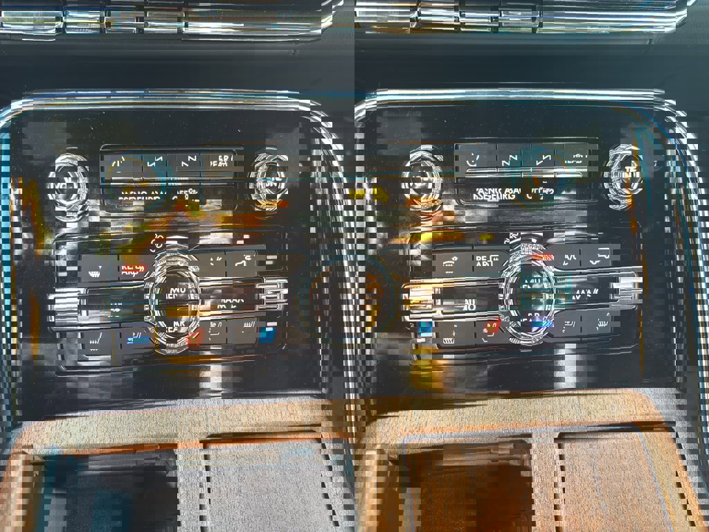 Used 2024 Lincoln Navigator L Black Label image 26