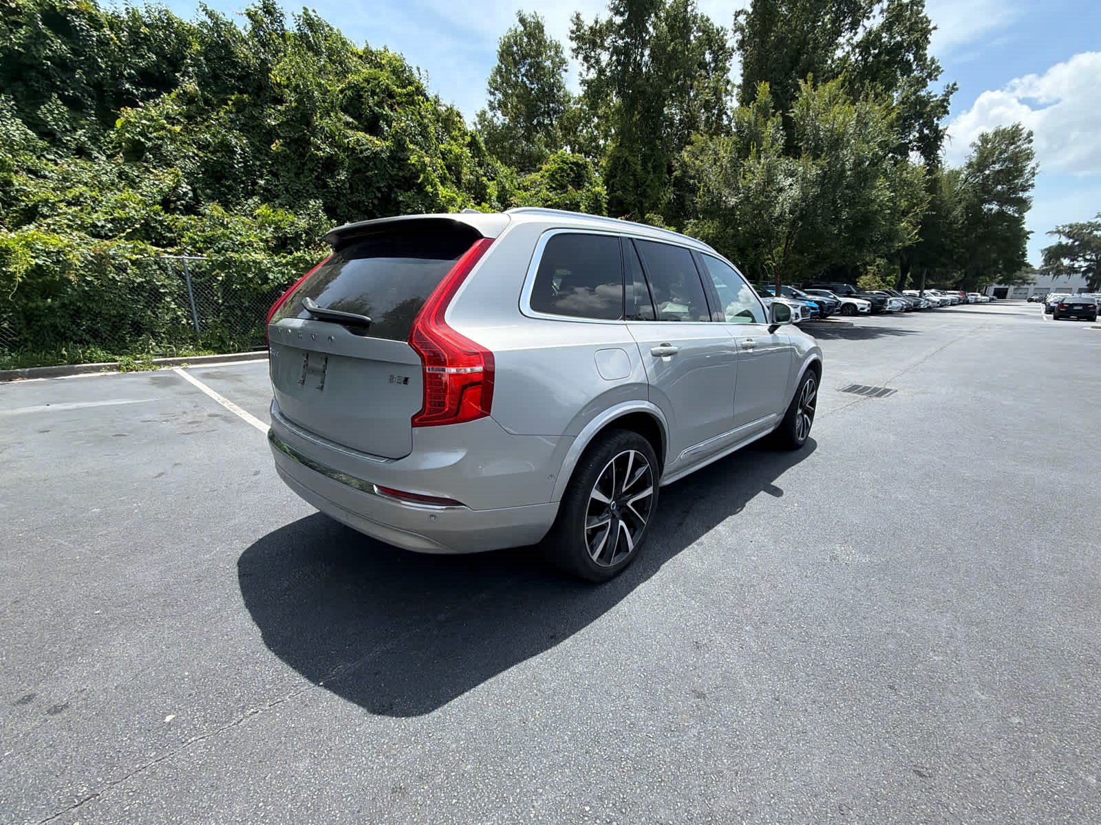 Used 2023 Volvo XC90 B5 Plus w/ Protection Package Premier AWD/4WD image 16