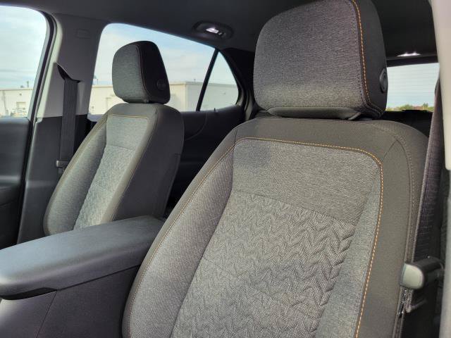 Used 2024 Chevrolet Equinox LT FWD image 17