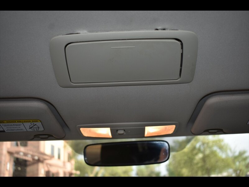 Used 2016 Mitsubishi Outlander SE FWD image 29